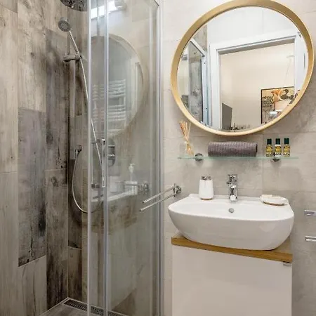 D26 Luxury Apartmán *